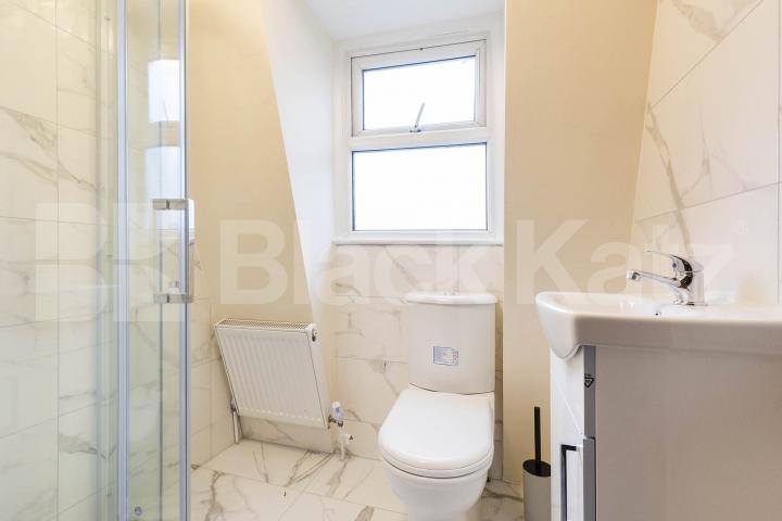 Newly refurbished 4 bed property located near Shoreditch Park Hoxton Street, Hoxton